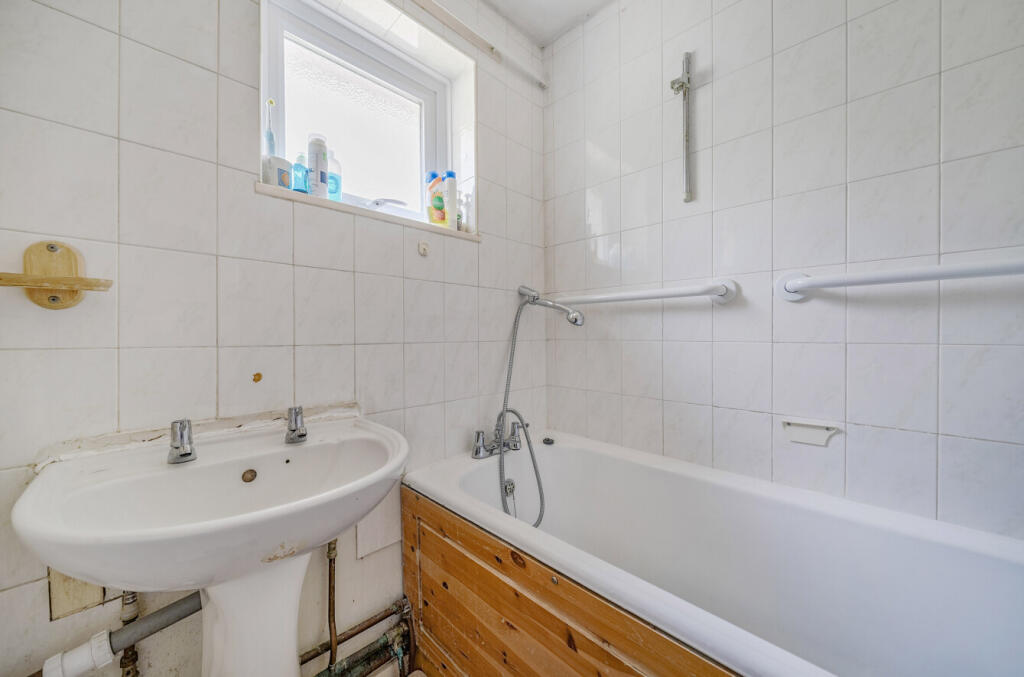 1304306-15-685e6b...