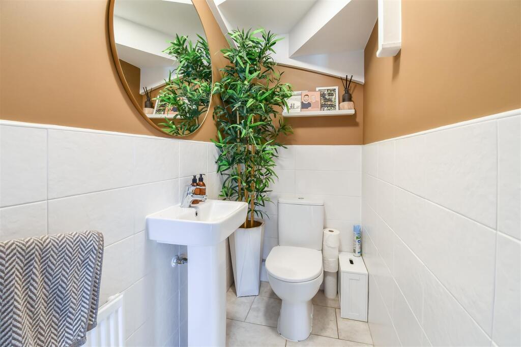 W.C Cloakroom