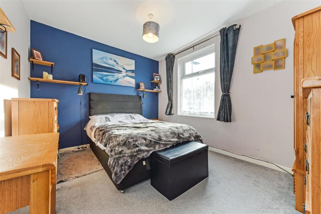 Bedroom Side.jpg