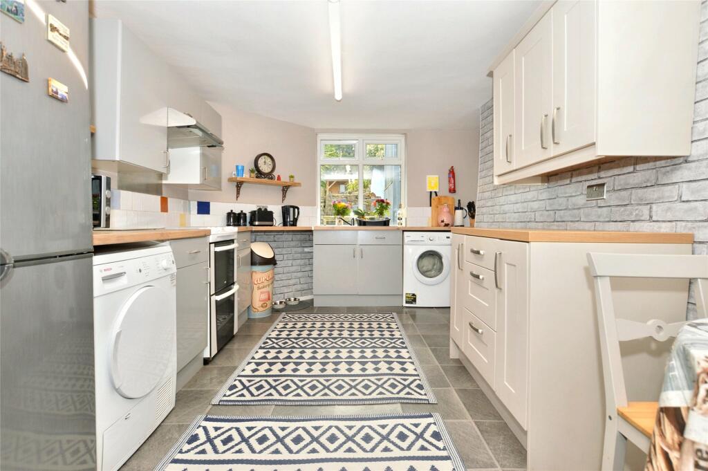 Kitchen/Breakfast Rm
