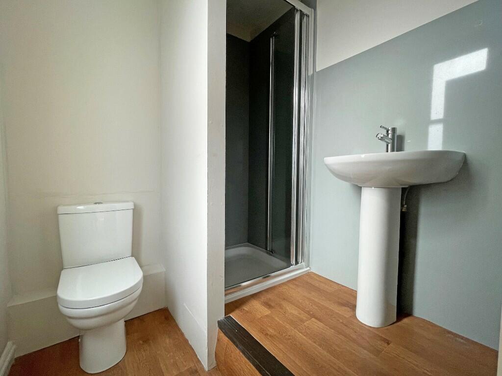 En-Suite Shower