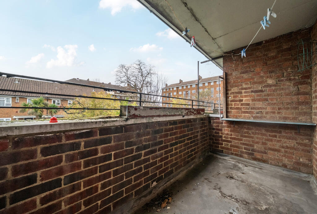 1388934-5-693ff15...