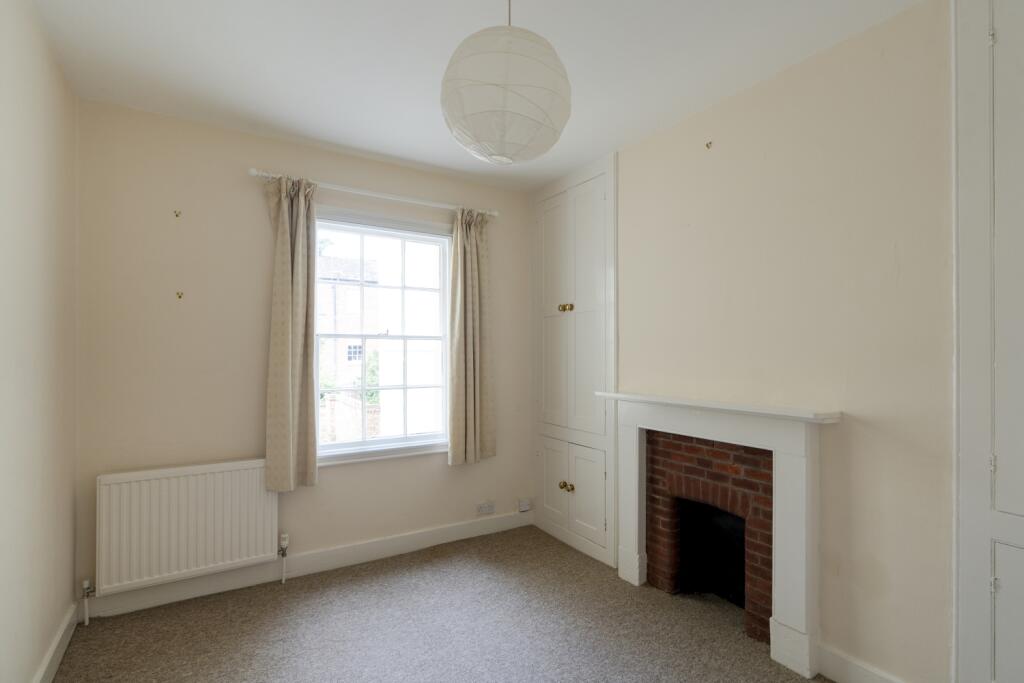 77 Woodstock Road-05486