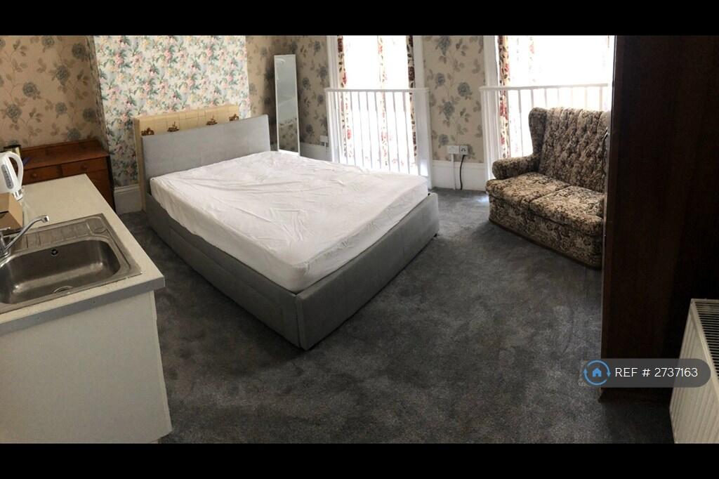 London Road, Dover, CT17