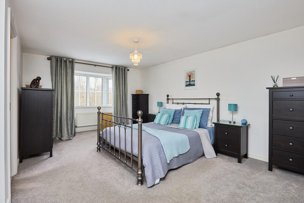 Edward Knight 202...