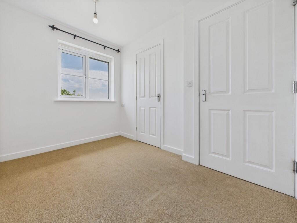 CAM04273G0-PR0125...