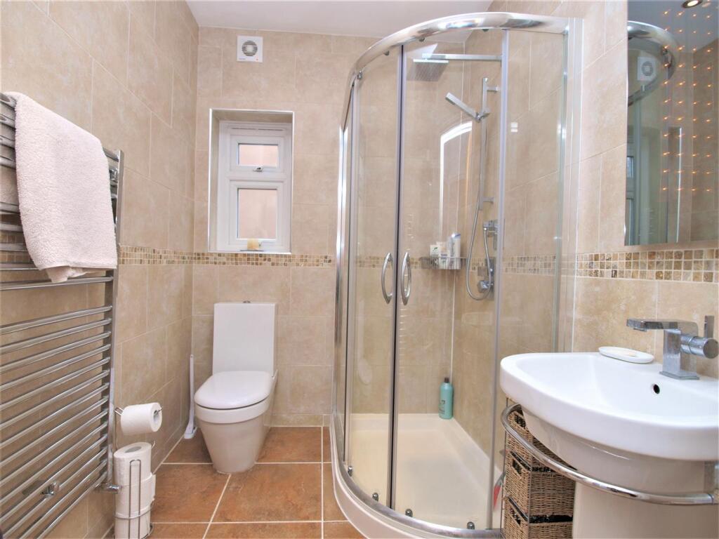 ShowerRoom.jpg