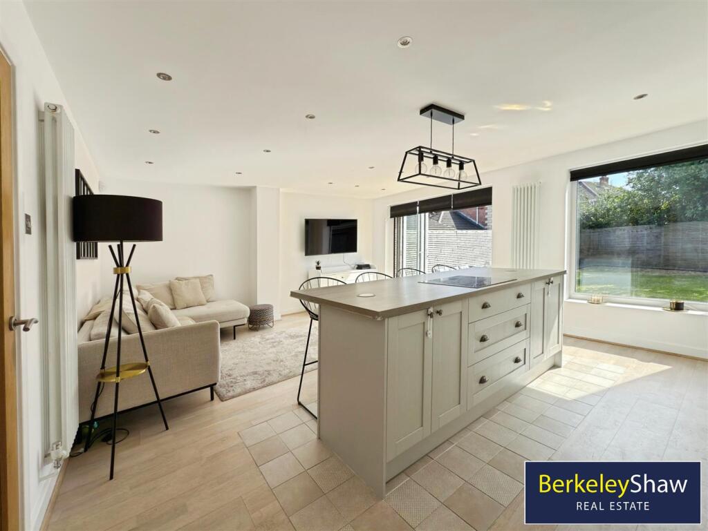 1ea571cc--40E7-9636-F0B5FBCB1D06-72256-00001819984