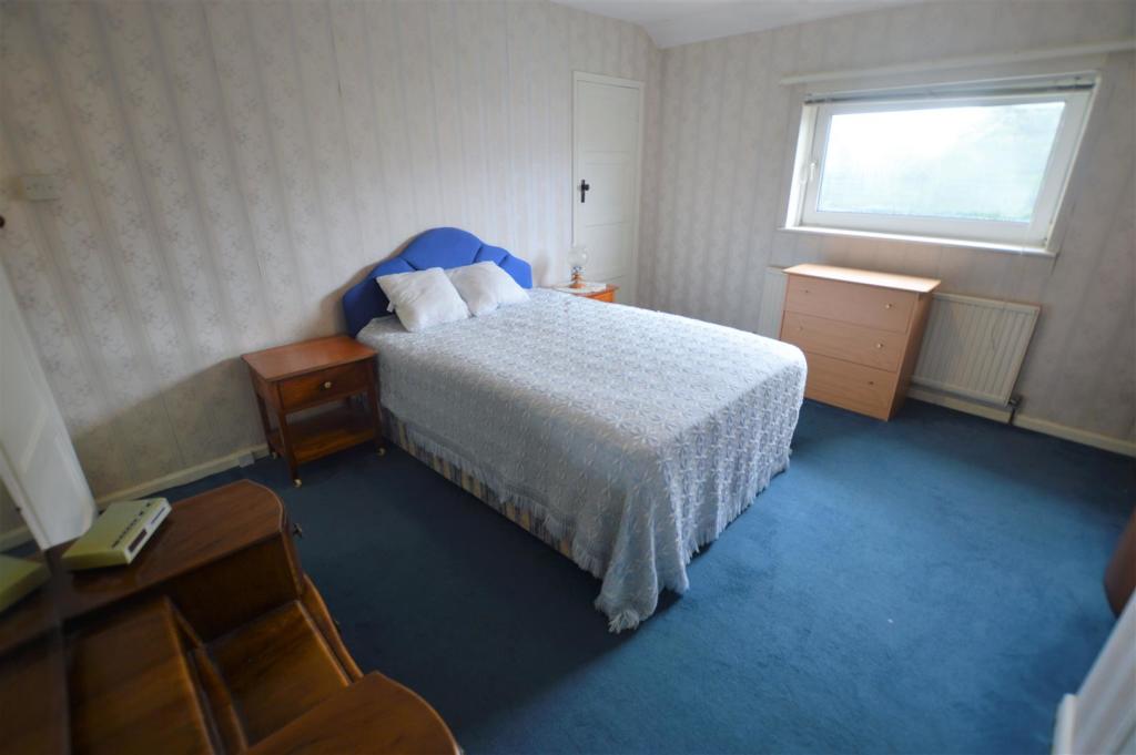 bedroom one 2.jpg