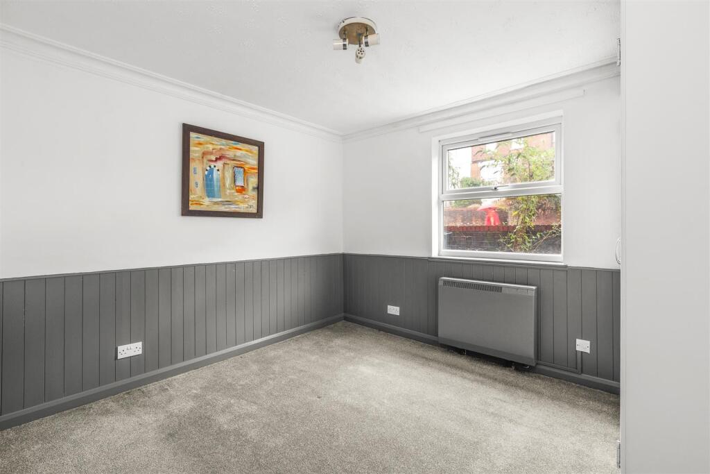 70b Totteridge Road, HP13 6EX-1.jpg