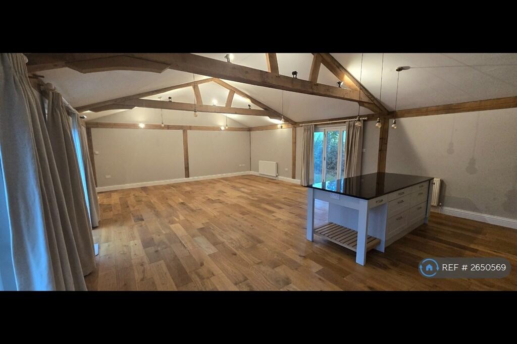 Open-Plan Barn - Living &amp; Dining