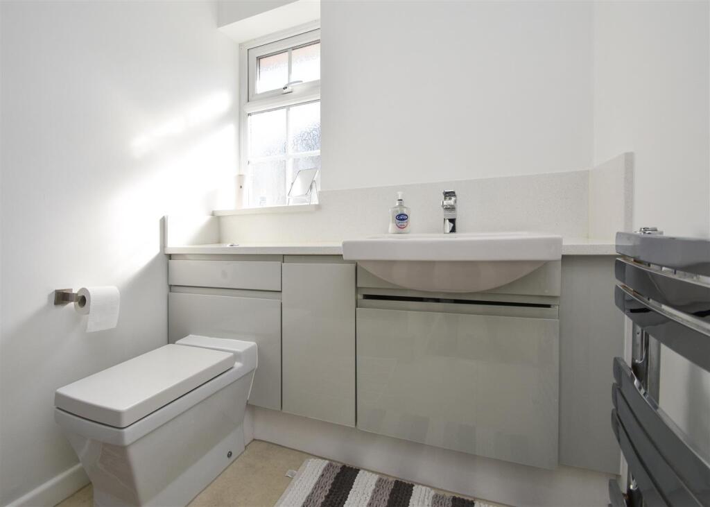 18 Corfton Drive - En-Suite Shower Room.jpg