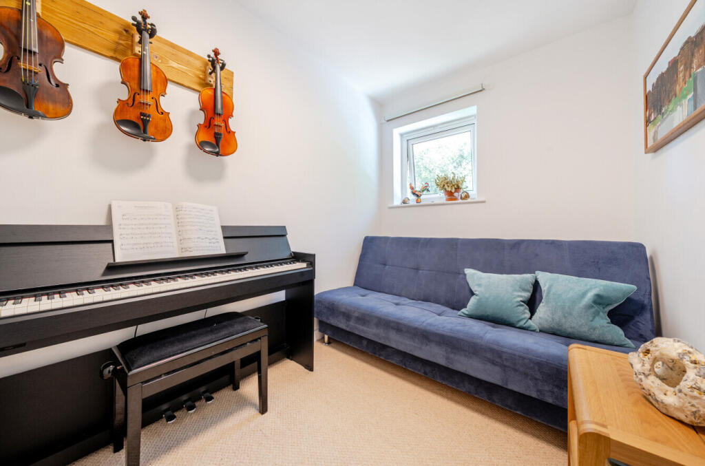 1320947-9-6870eb3...