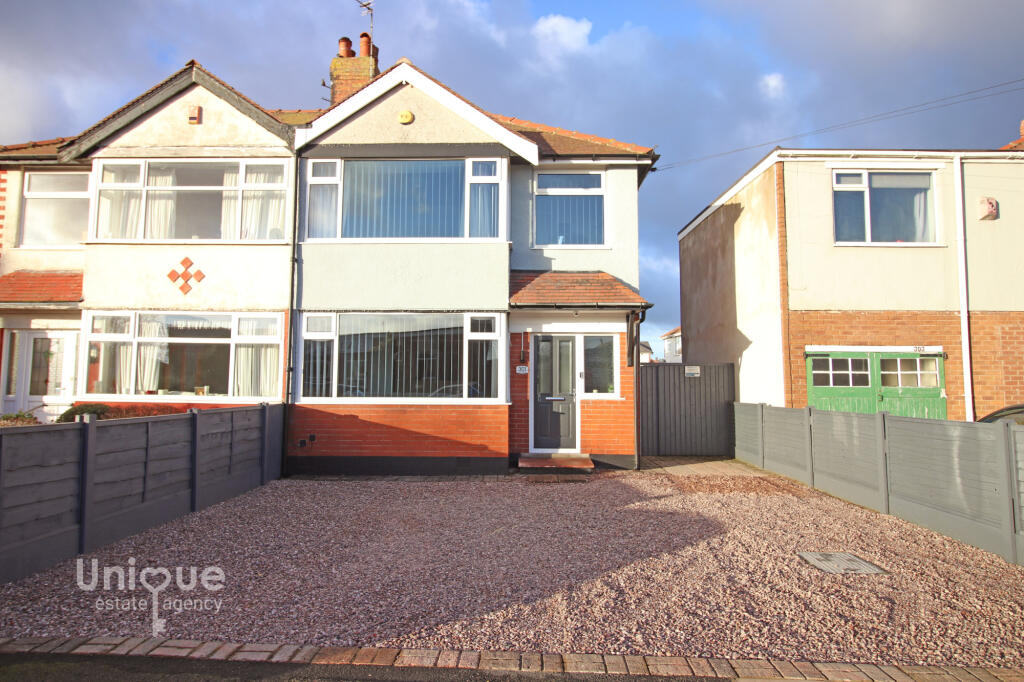 North Drive,  Thornton-Cleveleys, FY5