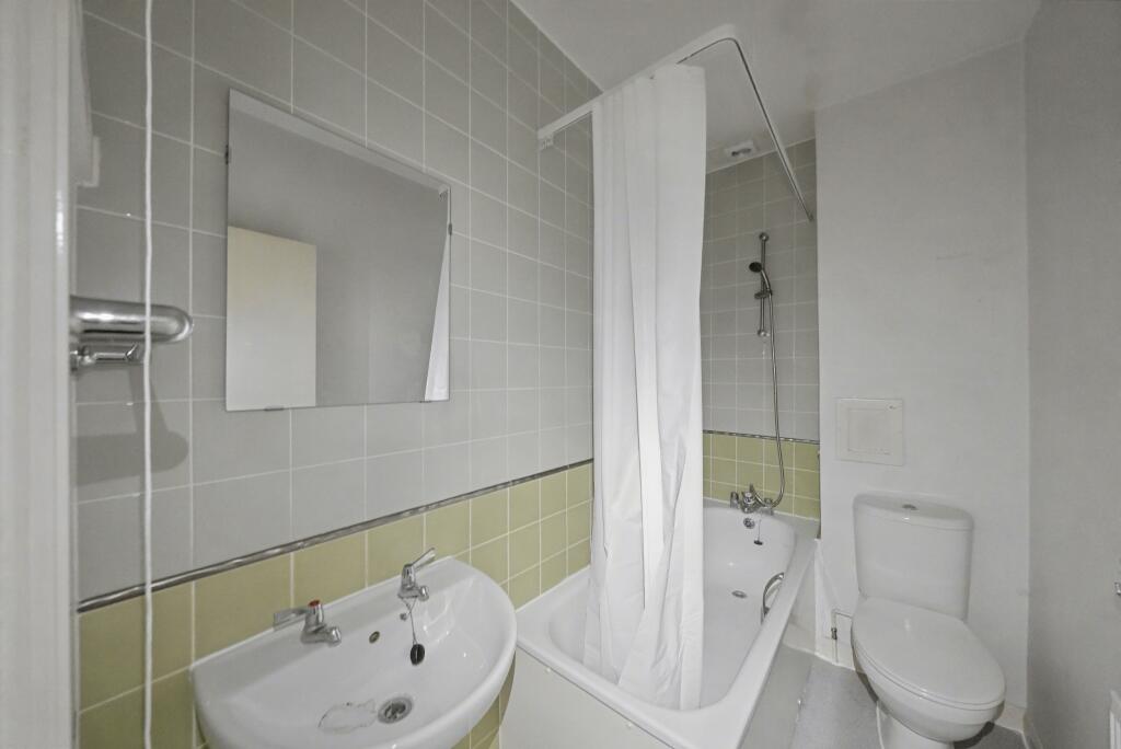 Flat 19C St Lawrence Terrace, North Kensington, London, W10 5SU