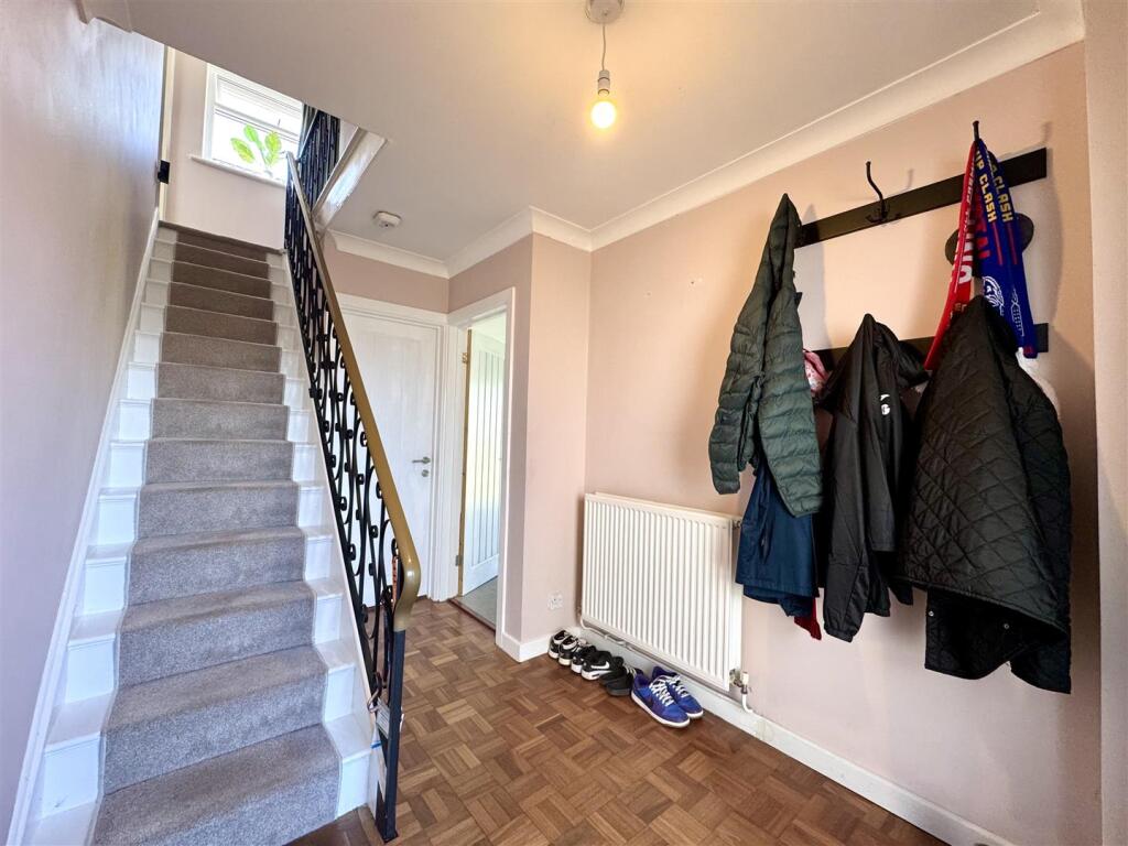 ENTRANCE HALL