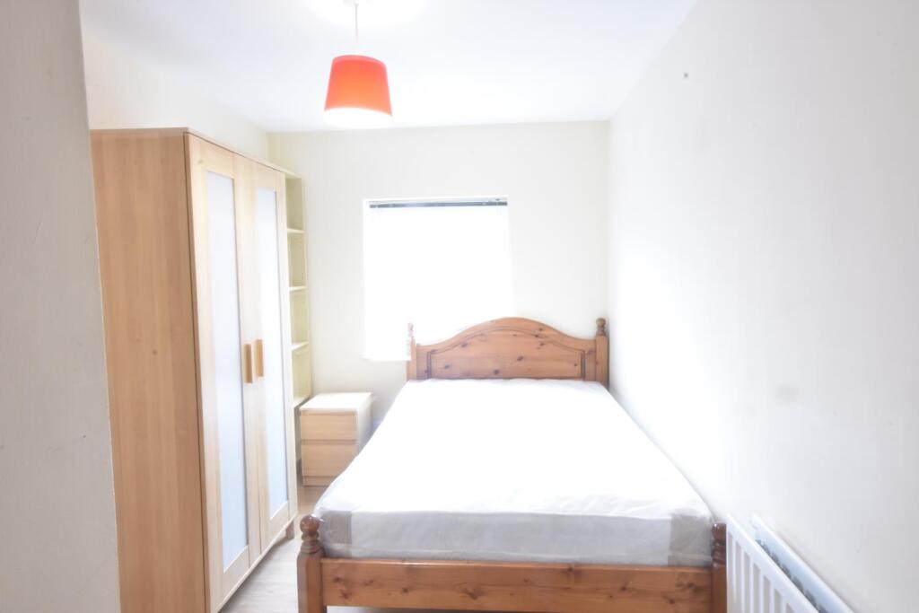 7 Oxnam Crescent25