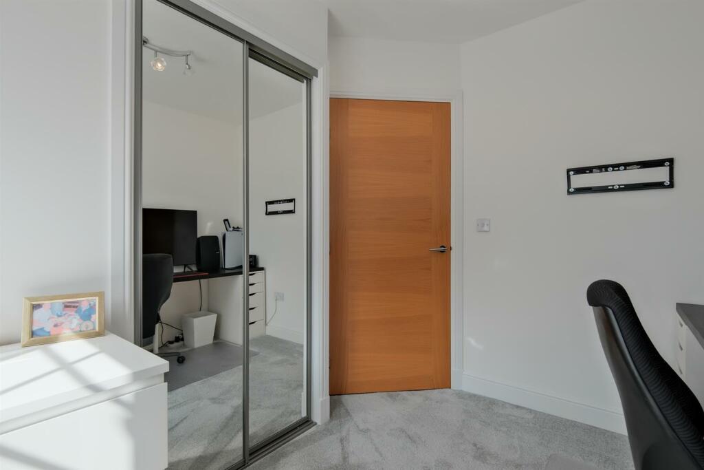 021-5 Curriefield View, Cleland ML1 5GQ.jpg