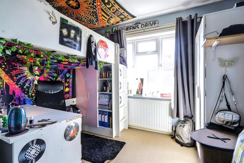 Bedroom 2-2.jpeg