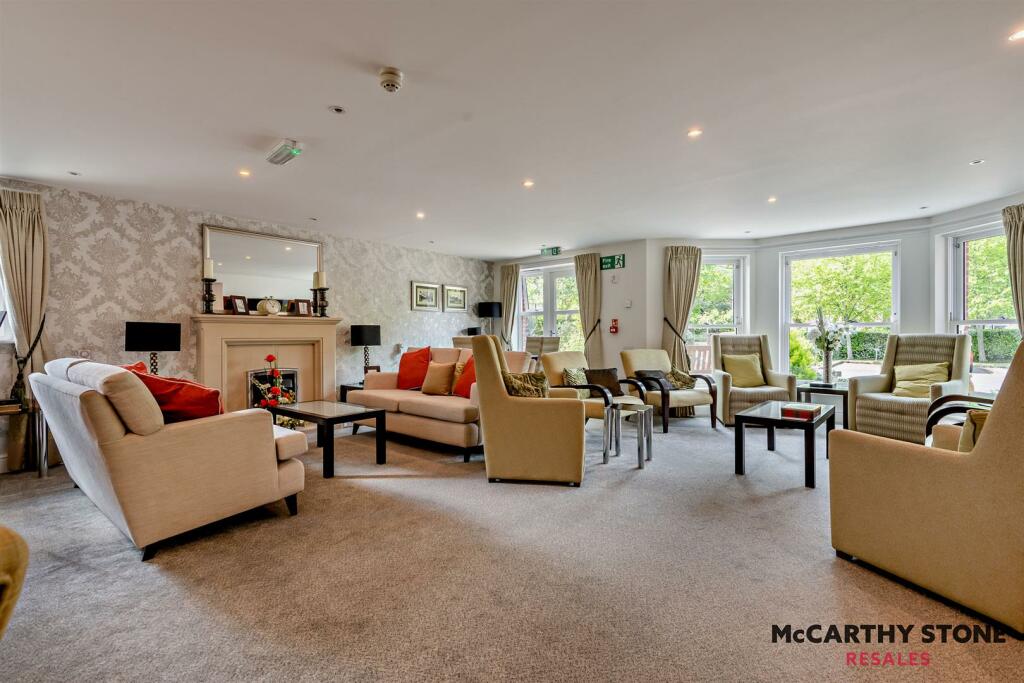 8596840-interior19-800.JPG