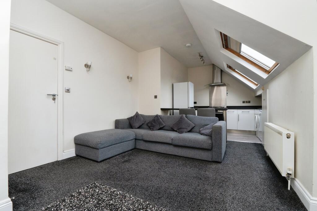 Lounge/Kitchen
