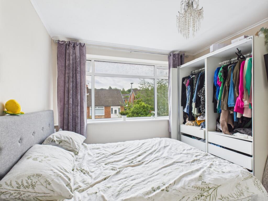 CAM03729G0-PR0098-STILL003