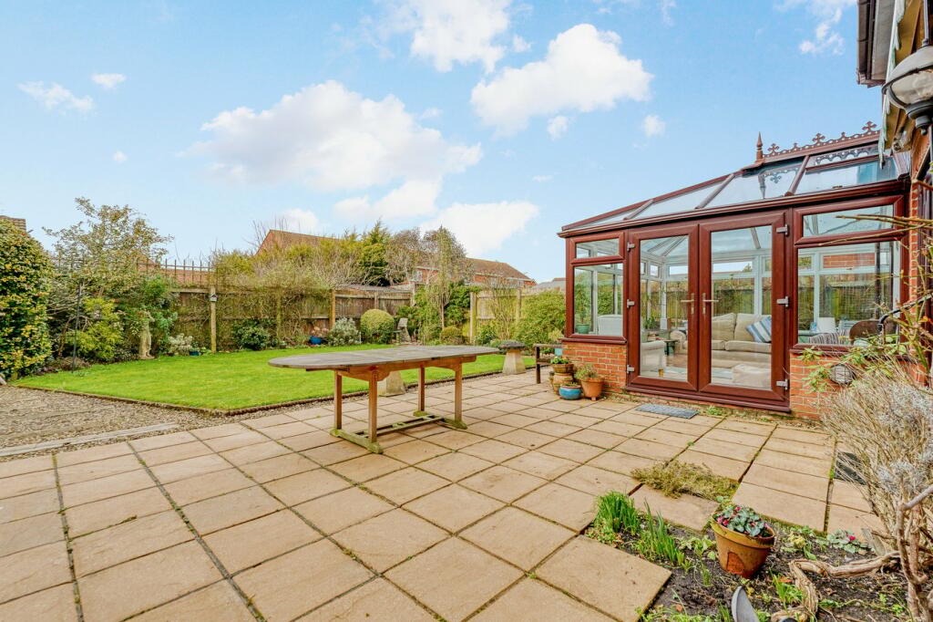 Rear Patio/Garden