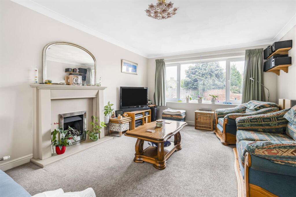 10 Orchard Close