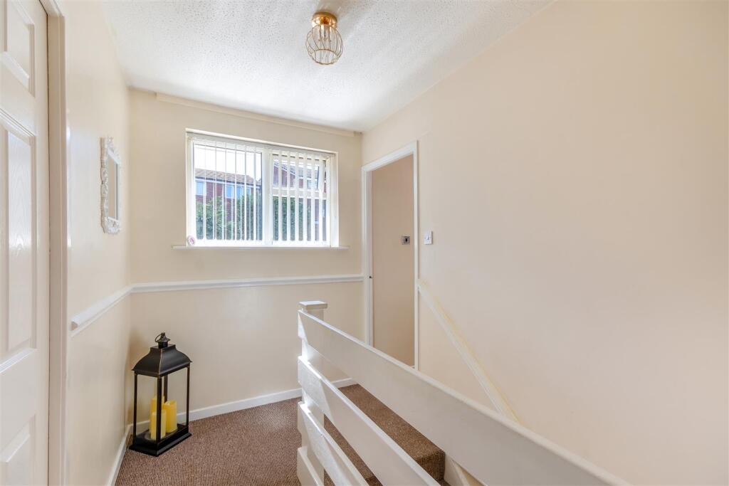 8664420-interior18.jpg