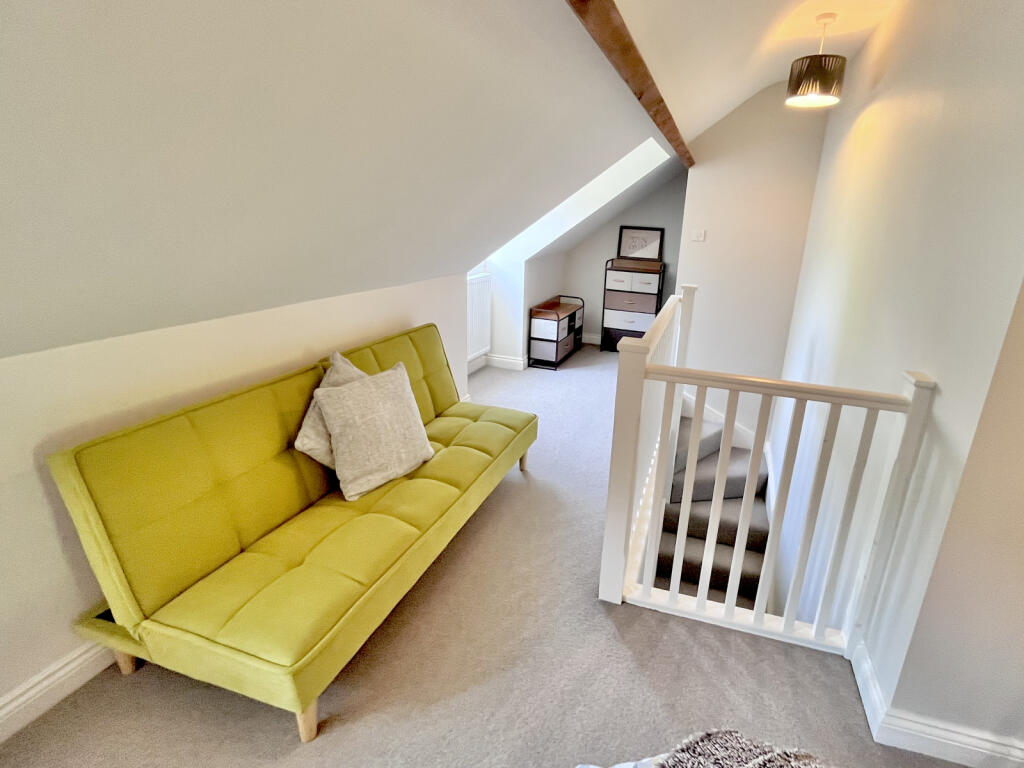 BEDROOM ONE LANDING AREA