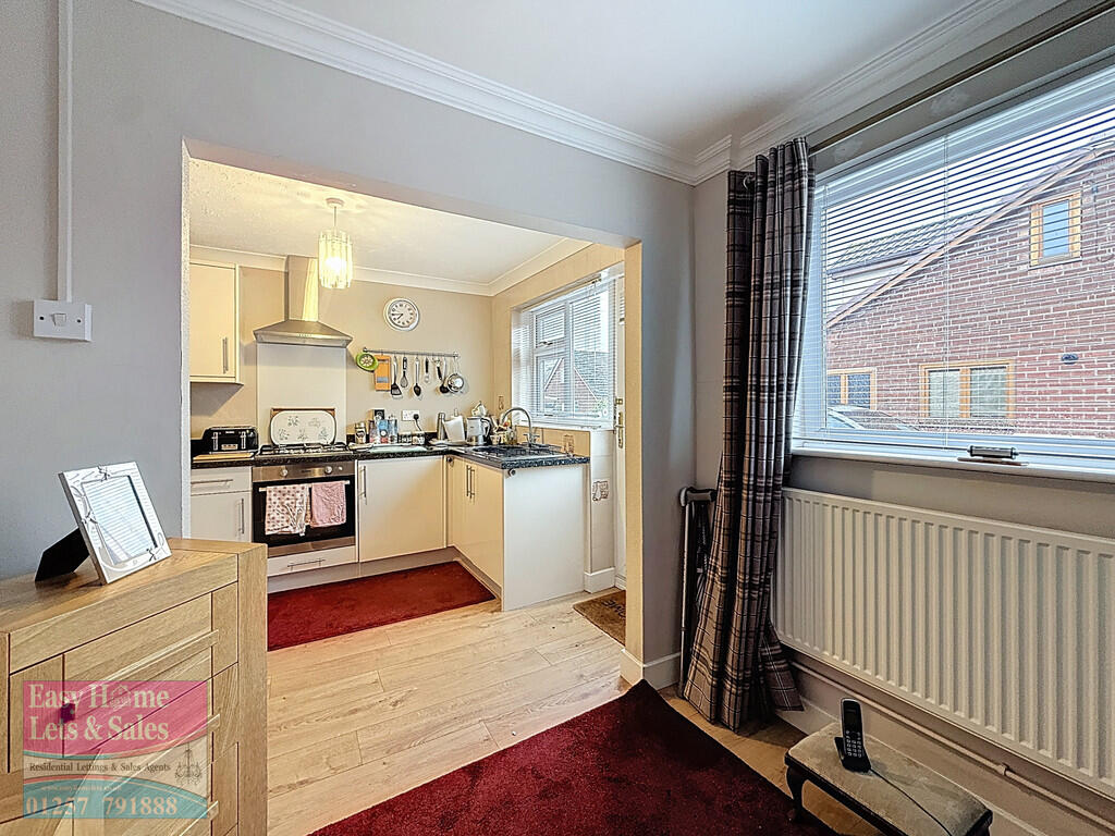 Kitchen/Dining Ro...