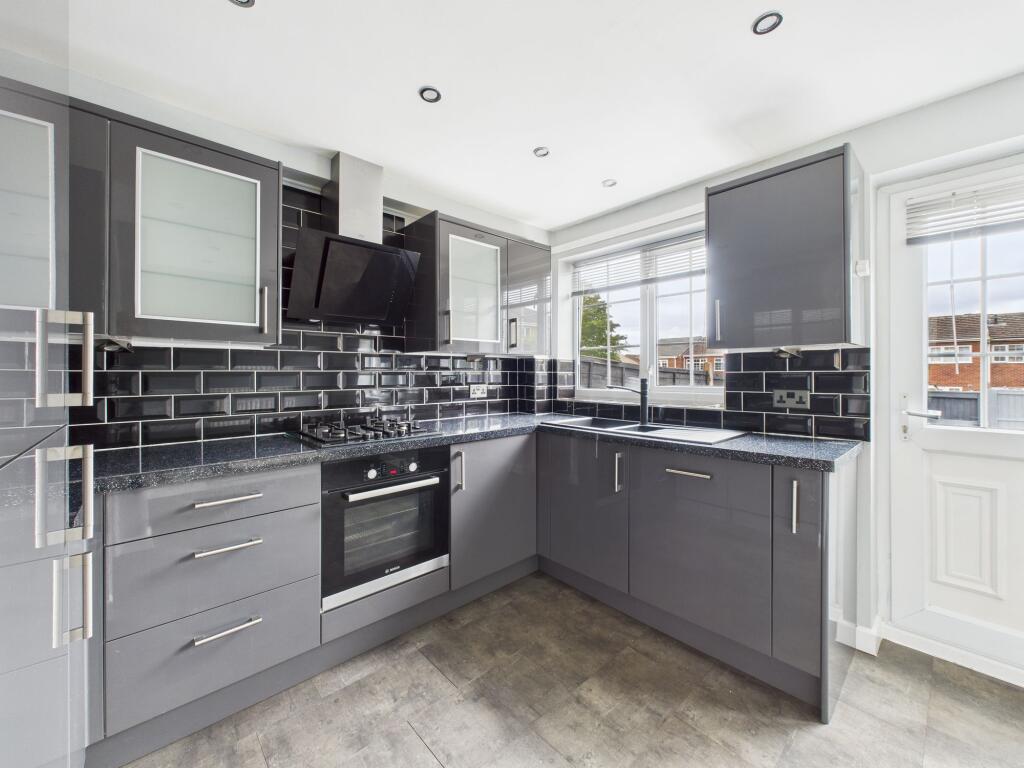 Dining/Kitchen
