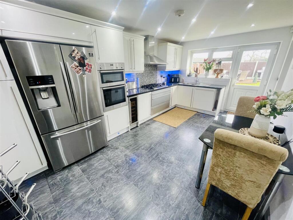 Dining Kitchen