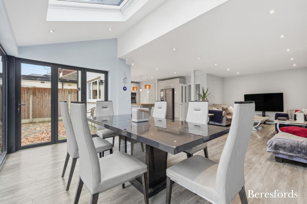 Kitchen/Family Room