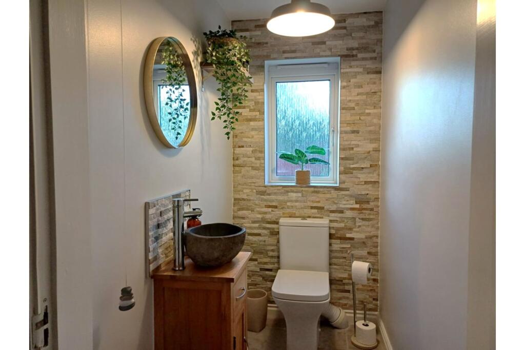 Downstairs Cloakroom