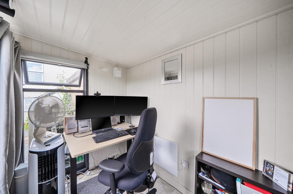 1330128-14-6887b7...