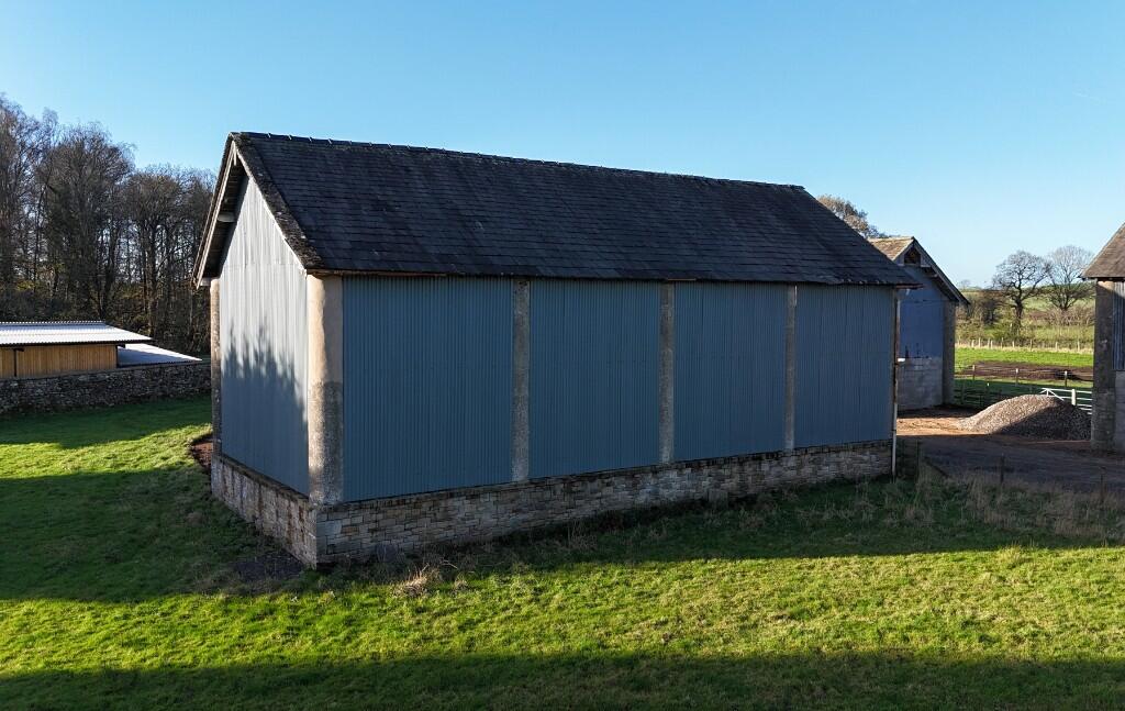 Barn 3
