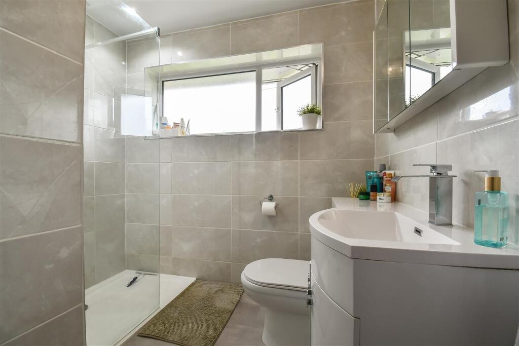 Family Shower Room