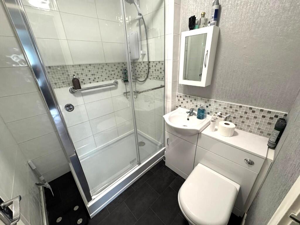 SHOWER / WC