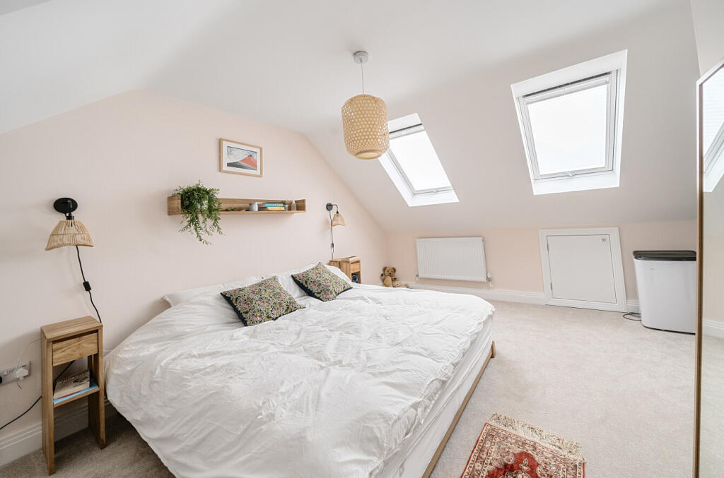 1302093-5-683ec3b...