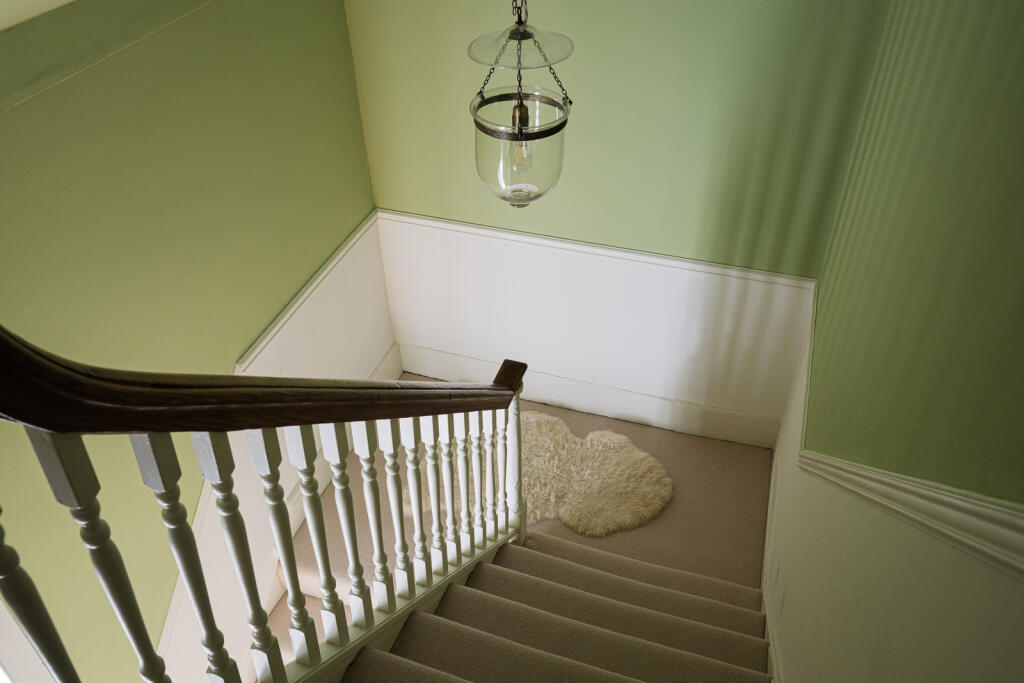 280595 - 12 Whiteheads Lane ph3 copy.jpg