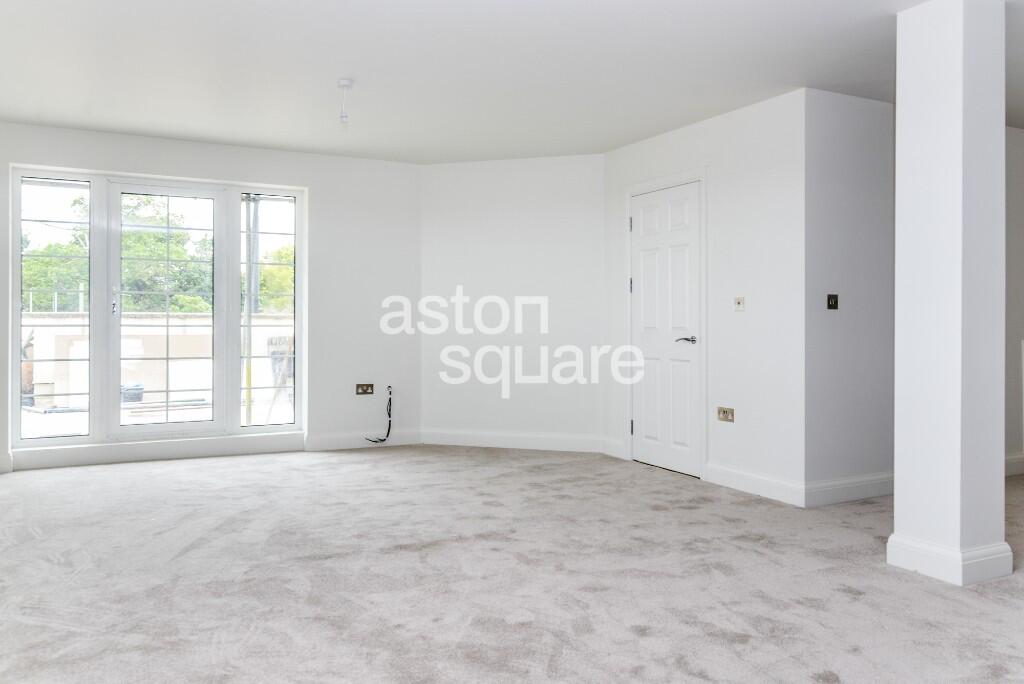 Mulberry Close, London, NW4