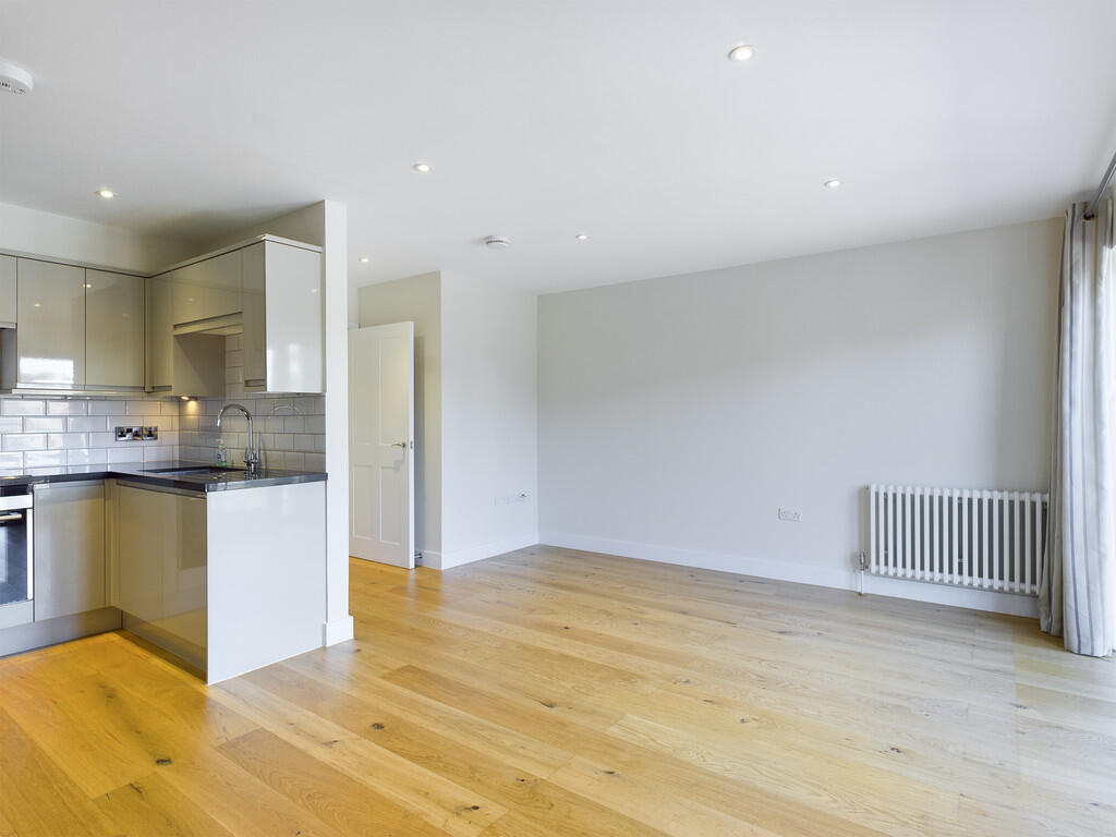 CAM00035P1-PR0358...