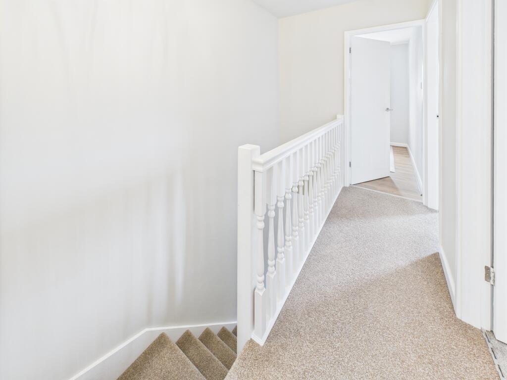 CAM05508G0-PR0060-STILL009