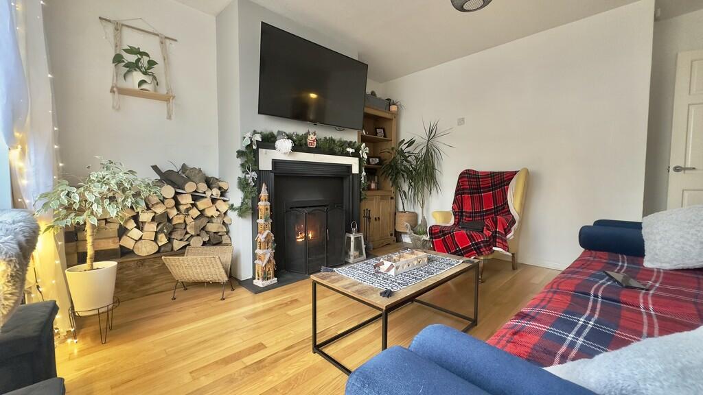 6AC14CBE-28BC-458...