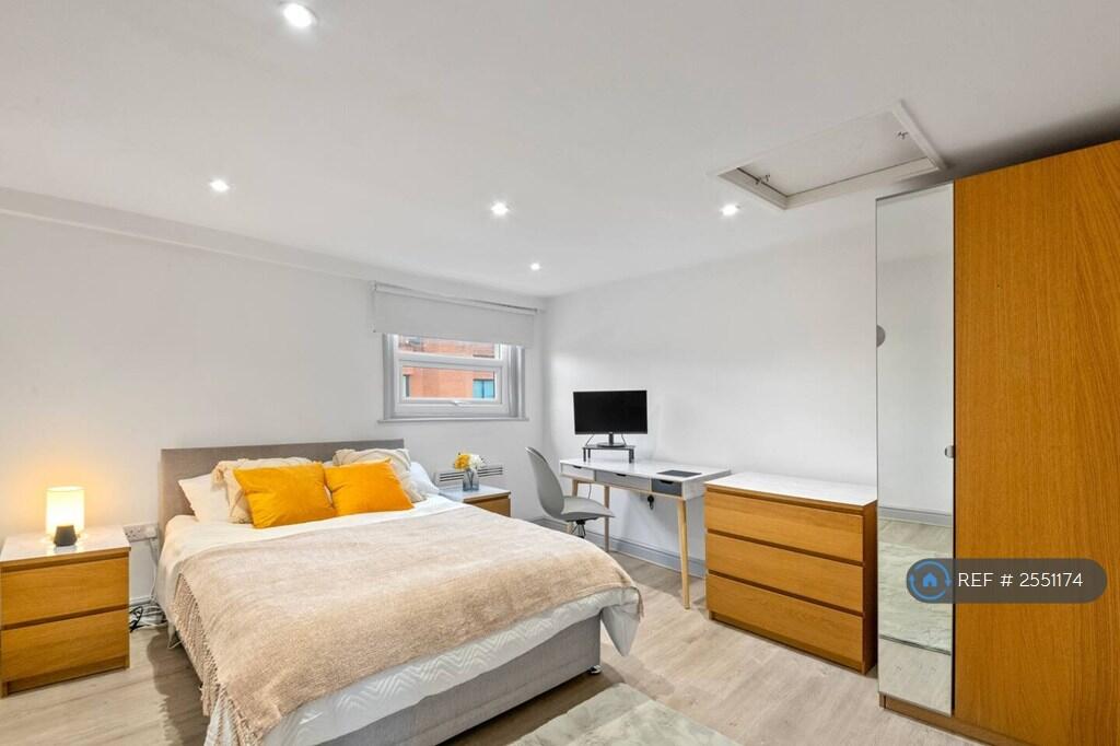 Castle Street, Reading, RG1