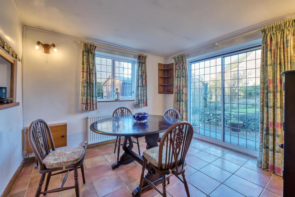 12-Postbox Cottage Thorpe Waterville-43_HDR.jpg