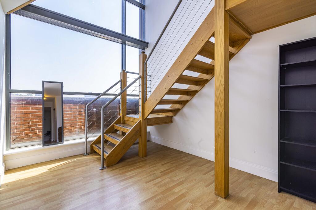 Flat17ThePoint-14