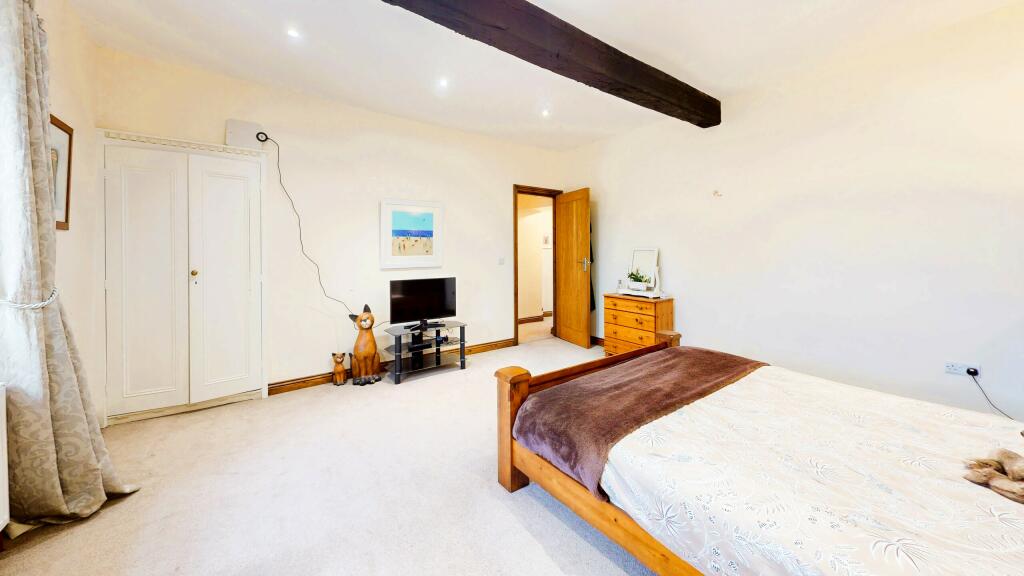 The-Hollies-Bedroom 1