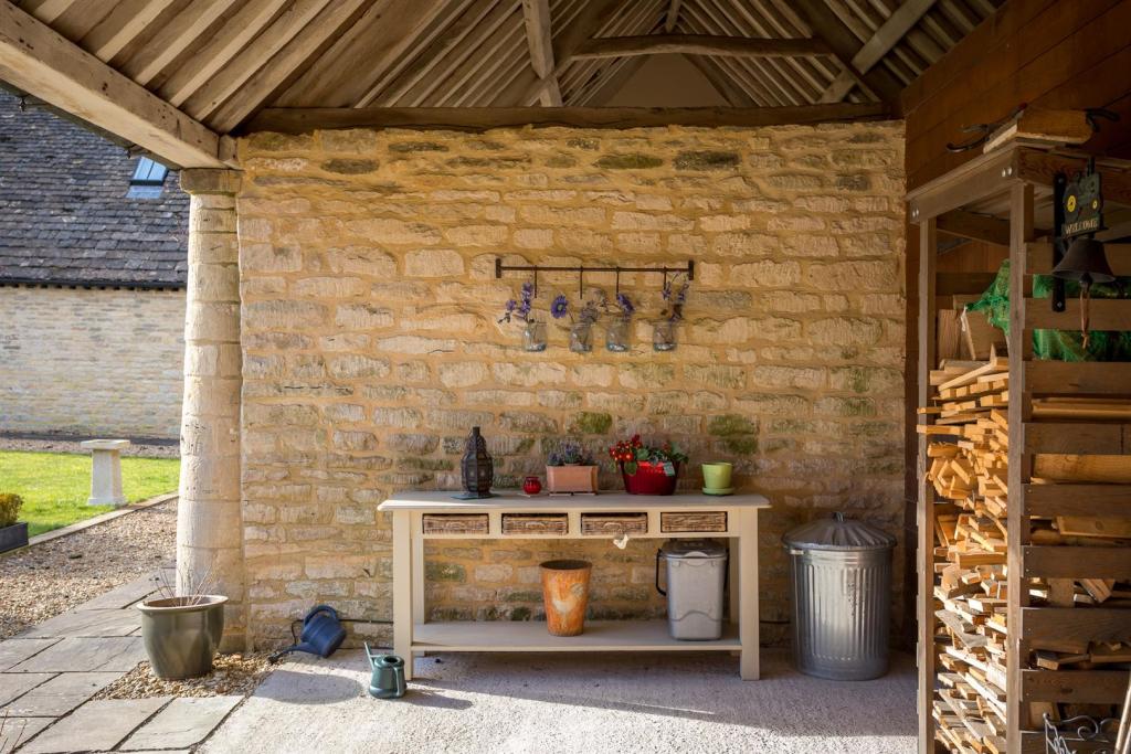 9 - The Forge - GL10 3UR - Web.jpg